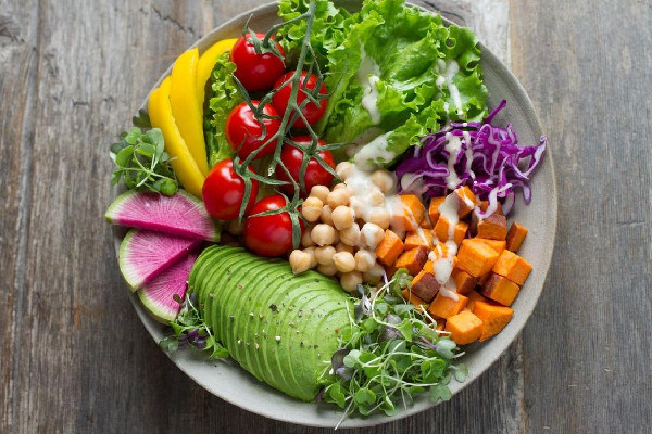 深圳一公司招聘要求員工吃素 吃素是指不吃哪些食物 深圳一公司招聘要求員工吃素 吃素是指不吃哪些食物