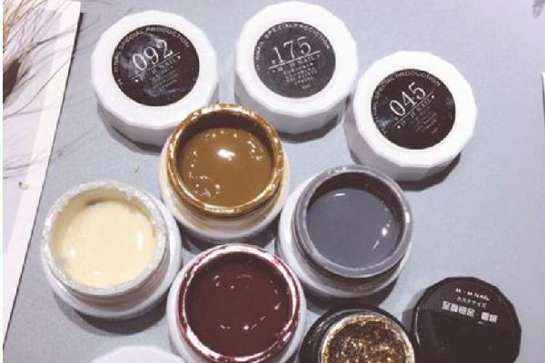 彩繪膠的使用方法 彩繪膠可以暈染嗎 彩繪膠的使用方法 彩繪膠可以暈染嗎