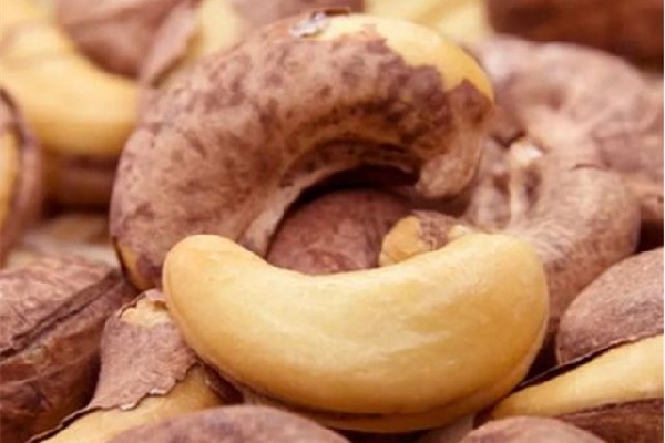 腰果是堅果類嗎 腰果有營養(yǎng)嗎 腰果是堅果類嗎 腰果有營養(yǎng)嗎