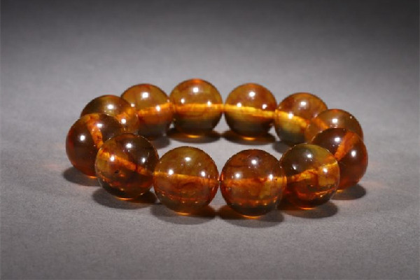 琥珀手串多少顆有講究嗎 琥珀手串一般多少顆珠子 琥珀手串多少顆有講究嗎 琥珀手串一般多少顆珠子
