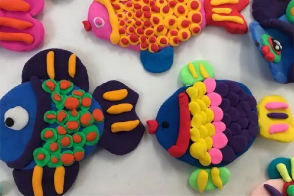 橡皮泥怎么保存才不容易干 橡皮泥可以放水里嗎 橡皮泥怎么保存才不容易干 橡皮泥可以放水里嗎