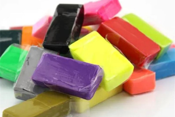 橡皮泥有味道是環(huán)保的嗎 橡皮泥買(mǎi)什么樣的好