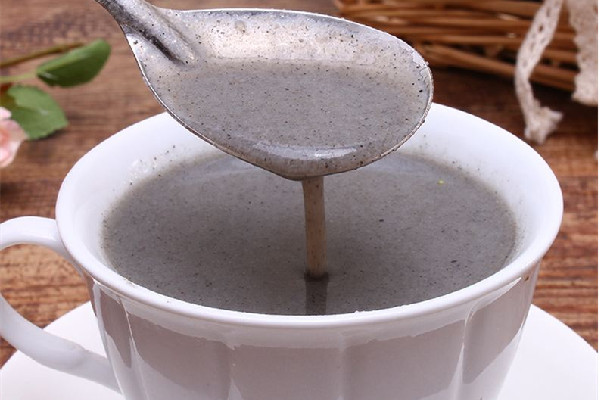 黑芝麻糊用開水沖還是溫水 黑芝麻糊用牛奶沖好嗎 黑芝麻糊用開水沖還是溫水 黑芝麻糊用牛奶沖好嗎