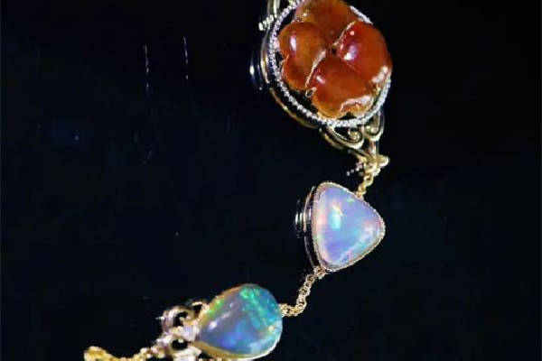 歐泊石怎么挑選 歐泊石顏色排行 歐泊石怎么挑選 歐泊石顏色排行