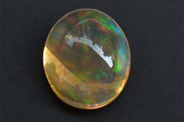 歐泊石會(huì)不會(huì)氣泡越來越多 歐泊石有氣泡正常嗎 歐泊石會(huì)不會(huì)氣泡越來越多 歐泊石有氣泡正常嗎