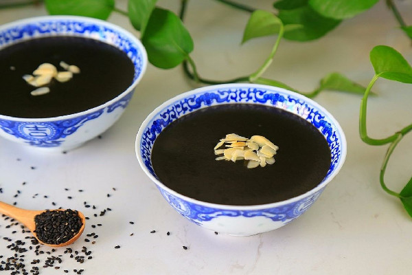 黑芝麻糊有營養(yǎng)嗎 黑芝麻糊是粗糧嗎 黑芝麻糊有營養(yǎng)嗎 黑芝麻糊是粗糧嗎