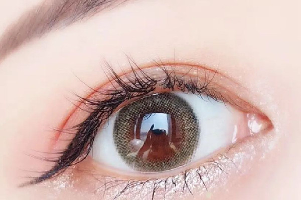 美瞳有度數(shù)跟眼鏡度數(shù)怎么轉(zhuǎn)換 美瞳要買度數(shù)低一點(diǎn)的嗎 美瞳有度數(shù)跟眼鏡度數(shù)怎么轉(zhuǎn)換 美瞳要買度數(shù)低一點(diǎn)的嗎