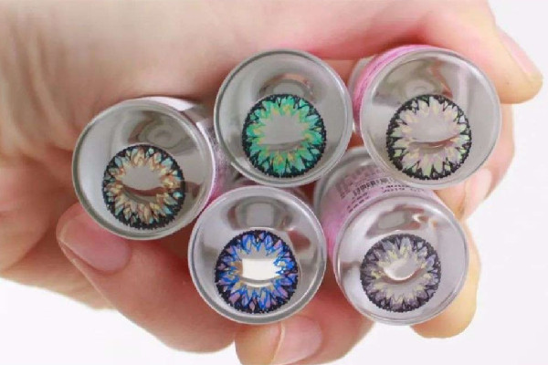 美瞳日拋月拋年拋哪個對眼睛好 美瞳戴多久就需要換新的 美瞳日拋月拋年拋哪個對眼睛好 美瞳戴多久就需要換新的