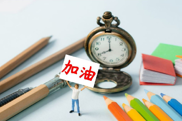 高?；貞?yīng)考生因航班延誤錯過復(fù)試 考研復(fù)試需要準(zhǔn)備什么