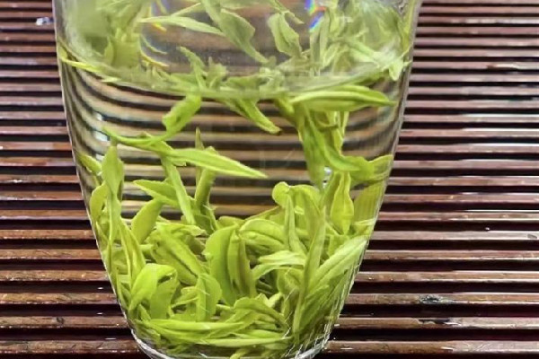 安吉白茶可以存放多長(zhǎng)時(shí)間 安吉白茶放了三年還能喝嗎 安吉白茶可以存放多長(zhǎng)時(shí)間 安吉白茶放了三年還能喝嗎