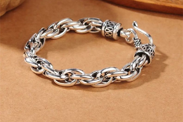 純銀手鏈可以戴著洗澡嗎 純銀手鏈可以碰水嗎 純銀手鏈可以戴著洗澡嗎 純銀手鏈可以碰水嗎