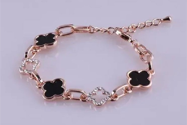 合金手鏈會不會氧化生銹 合金手鏈會掉成什么色 合金手鏈會不會氧化生銹 合金手鏈會掉成什么色