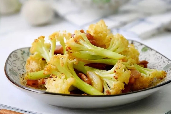 高?；貞先?2元只買倆素菜 素菜吃多了會不會胖