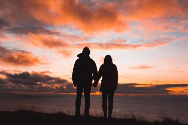 28歲女子當(dāng)七年全職女友惹爭(zhēng)議 男女相處最舒服的狀態(tài) 28歲女子當(dāng)七年全職女友惹爭(zhēng)議 男女相處最舒服的狀態(tài)