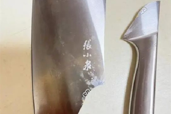 張小泉斬骨刀斬骨時(shí)斷裂 斬骨刀和菜刀區(qū)別 張小泉斬骨刀斬骨時(shí)斷裂 斬骨刀和菜刀區(qū)別