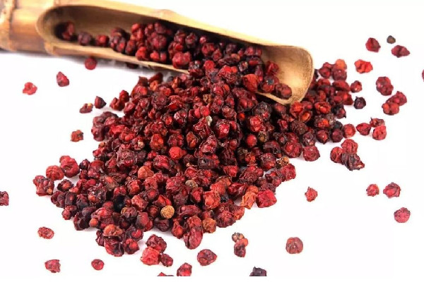 五味子是補(bǔ)腎陽(yáng)還是補(bǔ)腎陰的 五味子適合什么人群喝 五味子是補(bǔ)腎陽(yáng)還是補(bǔ)腎陰的 五味子適合什么人群喝