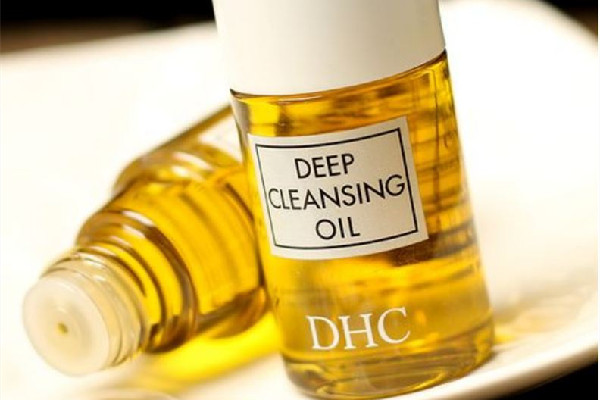 dhc卸妝油會(huì)破壞肌膚屏障嗎 dhc卸妝油可以去黑頭嗎 dhc卸妝油會(huì)破壞肌膚屏障嗎 dhc卸妝油可以去黑頭嗎
