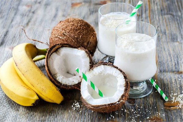 椰奶要加牛奶嗎 椰奶和牛奶哪個(gè)更營(yíng)養(yǎng)些 椰奶要加牛奶嗎 椰奶和牛奶哪個(gè)更營(yíng)養(yǎng)些