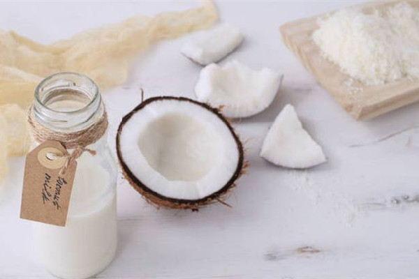 椰奶熱量高嗎 椰奶適合減肥喝嗎 椰奶熱量高嗎 椰奶適合減肥喝嗎