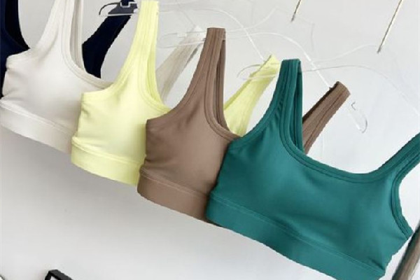 運(yùn)動(dòng)內(nèi)衣有鋼圈嗎 運(yùn)動(dòng)內(nèi)衣買固定的還是拆卸的好 運(yùn)動(dòng)內(nèi)衣有鋼圈嗎 運(yùn)動(dòng)內(nèi)衣買固定的還是拆卸的好