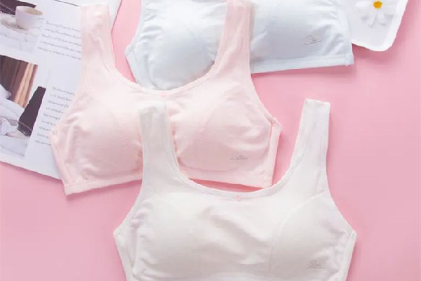 運(yùn)動內(nèi)衣的胸墊需要拿出來洗嗎 運(yùn)動內(nèi)衣怎么洗不變形 運(yùn)動內(nèi)衣的胸墊需要拿出來洗嗎 運(yùn)動內(nèi)衣怎么洗不變形