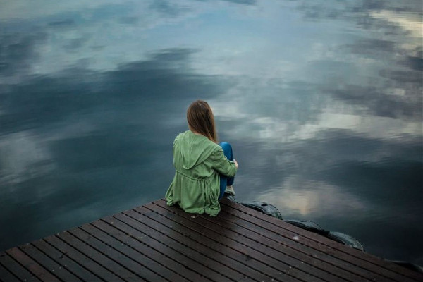 領(lǐng)導(dǎo)多次辱罵同事致其自殘抑郁 抑郁會有什么樣的癥狀 領(lǐng)導(dǎo)多次辱罵同事致其自殘抑郁 抑郁會有什么樣的癥狀