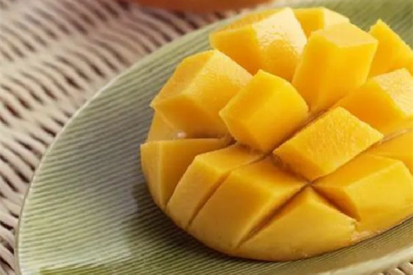 芒果過敏有哪些癥狀 為什么有些人吃芒果會過敏 芒果過敏有哪些癥狀 為什么有些人吃芒果會過敏