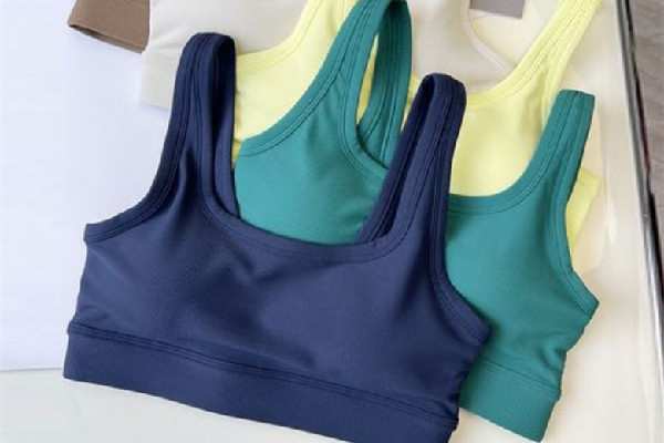 運(yùn)動(dòng)內(nèi)衣有鋼圈嗎 運(yùn)動(dòng)內(nèi)衣買固定的還是拆卸的好 運(yùn)動(dòng)內(nèi)衣有鋼圈嗎 運(yùn)動(dòng)內(nèi)衣買固定的還是拆卸的好