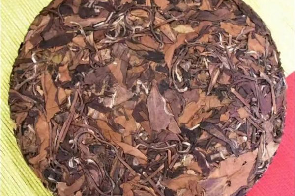 貢眉白茶和壽眉白茶的區(qū)別 貢眉白茶和壽眉白茶的哪個(gè)好 貢眉白茶和壽眉白茶的區(qū)別 貢眉白茶和壽眉白茶的哪個(gè)好