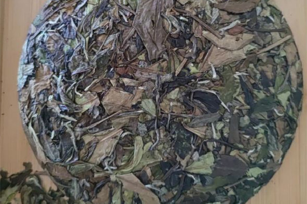 貢眉白茶用多少度的水沖泡 貢眉白茶怎樣沖泡 貢眉白茶用多少度的水沖泡 貢眉白茶怎樣沖泡