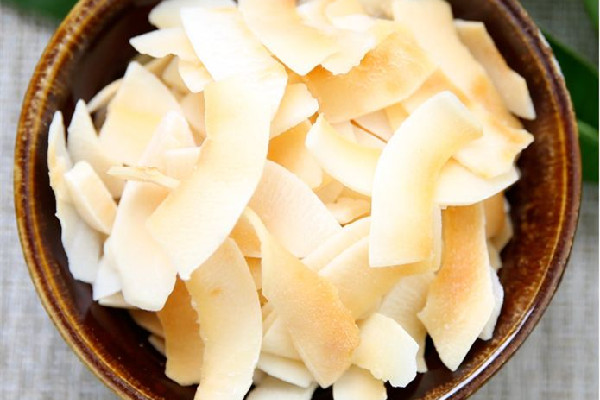 椰子片是健康零食嗎 椰子片是椰子肉做的嗎 椰子片是健康零食嗎 椰子片是椰子肉做的嗎