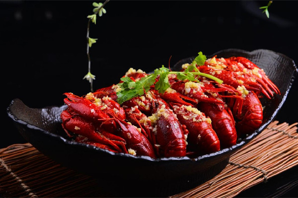 小龍蝦吃多少斤合適 小龍蝦吃多了會怎樣 小龍蝦吃多少斤合適 小龍蝦吃多了會怎樣