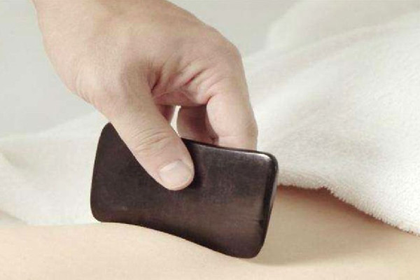 刮痧是補(bǔ)氣還是泄氣 刮痧對身體有害處嗎 刮痧是補(bǔ)氣還是泄氣 刮痧對身體有害處嗎