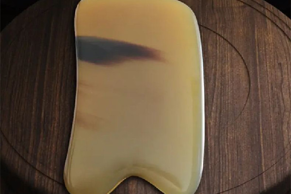 刮痧為什么要用精油 刮痧精油和按摩油的區(qū)別 刮痧為什么要用精油 刮痧精油和按摩油的區(qū)別