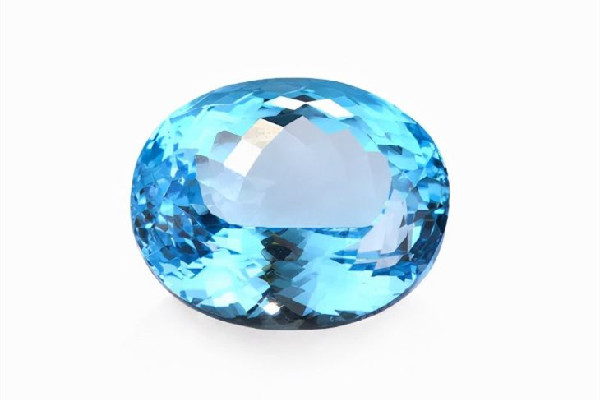 托帕石的寓意和象征 托帕石適合什么屬相戴 托帕石的寓意和象征 托帕石適合什么屬相戴