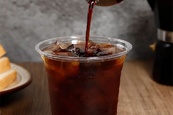 咖啡液和速溶咖啡的區(qū)別 咖啡液是濃縮咖啡嗎 咖啡液和速溶咖啡的區(qū)別 咖啡液是濃縮咖啡嗎