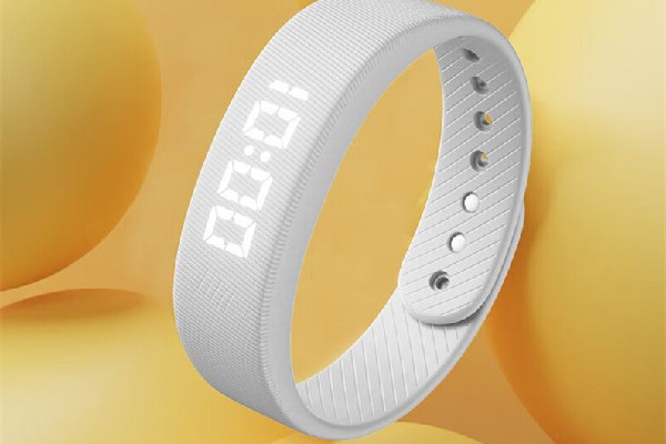 電子手環(huán)要貼膜嗎 電子手環(huán)不亮了怎么辦 電子手環(huán)要貼膜嗎 電子手環(huán)不亮了怎么辦