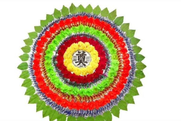 花圈落款寫顛倒店家被索賠2萬 花圈挽聯(lián)怎樣寫 花圈落款寫顛倒店家被索賠2萬 花圈挽聯(lián)怎樣寫