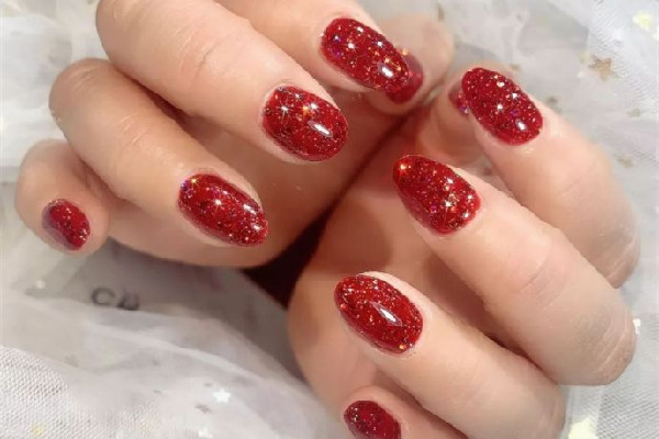紅色美甲會不會不吉利 紅色美甲會不會顯老氣 紅色美甲會不會不吉利 紅色美甲會不會顯老氣