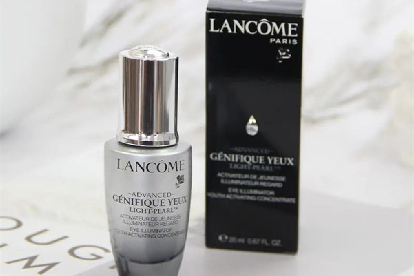 肌底液要避開眼周嗎 肌底液會(huì)讓皮膚變薄嗎 肌底液要避開眼周嗎 肌底液會(huì)讓皮膚變薄嗎