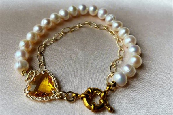 珍珠首飾戴舊了怎么辦 珍珠首飾可以戴幾年 珍珠首飾戴舊了怎么辦 珍珠首飾可以戴幾年