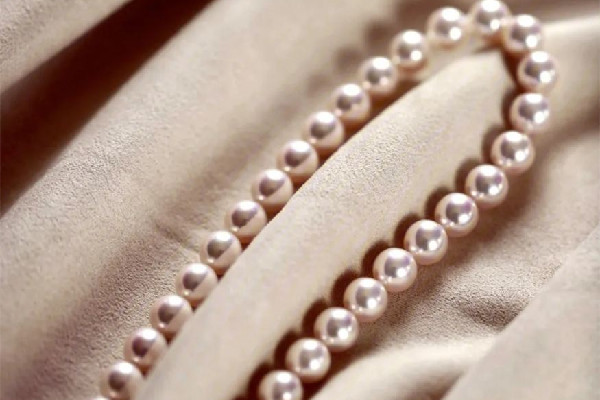 珍珠首飾可以戴著睡覺嗎 珍珠首飾可以碰水嗎 珍珠首飾可以戴著睡覺嗎 珍珠首飾可以碰水嗎