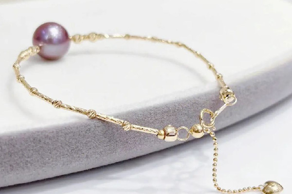 珍珠首飾怎么保養(yǎng)和清洗 珍珠首飾多久保養(yǎng)一次 珍珠首飾怎么保養(yǎng)和清洗 珍珠首飾多久保養(yǎng)一次