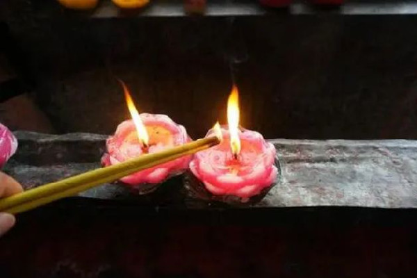 去寺廟求姻緣怎么求 去寺廟求姻緣有什么講究 去寺廟求姻緣怎么求 去寺廟求姻緣有什么講究