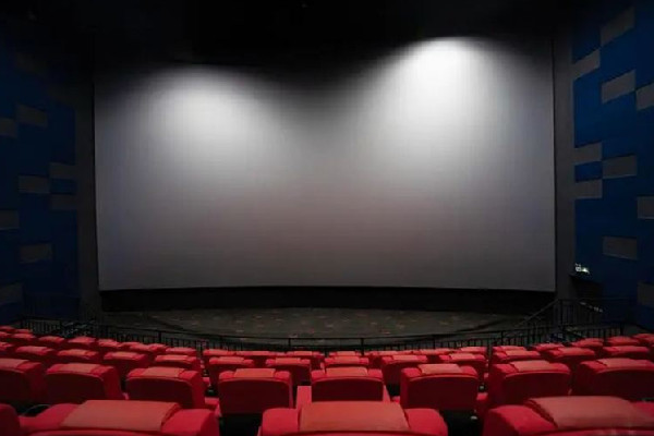 今年五一檔殺瘋了 電影院有沒(méi)有單獨(dú)的包間 今年五一檔殺瘋了 電影院有沒(méi)有單獨(dú)的包間