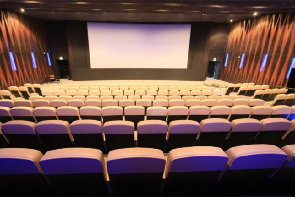 今年五一檔殺瘋了 電影院有沒(méi)有單獨(dú)的包間 今年五一檔殺瘋了 電影院有沒(méi)有單獨(dú)的包間