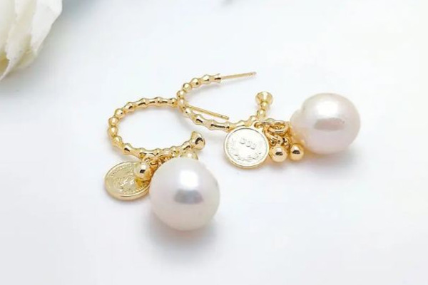 珍珠耳飾多大合適 珍珠耳飾怎么選 珍珠耳飾多大合適 珍珠耳飾怎么選