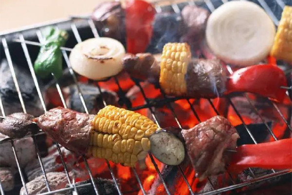 淄博燒烤單店日均售1萬串 燒烤哪里最出名最好吃 淄博燒烤單店日均售1萬串 燒烤哪里最出名最好吃