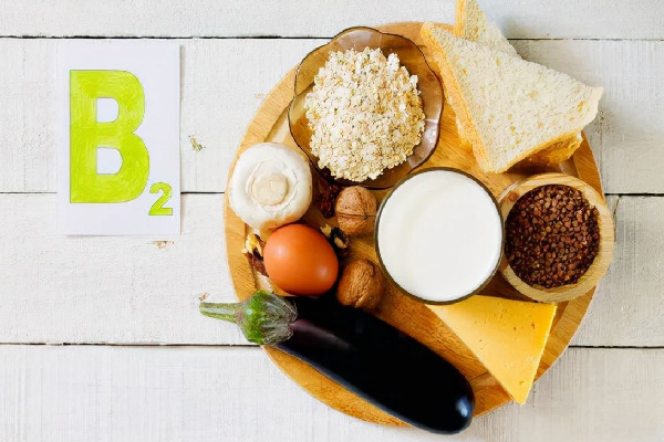 維生素b2放在口腔潰瘍上有用嗎 維生素b2對(duì)脫發(fā)有幫助嗎 維生素b2放在口腔潰瘍上有用嗎 維生素b2對(duì)脫發(fā)有幫助嗎