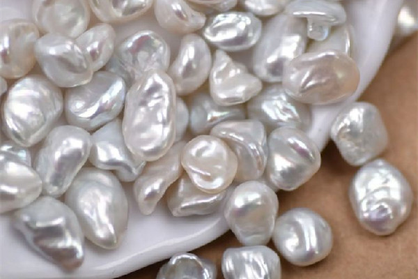 珍珠有白斑是怎么回事 珍珠會有瑕疵嗎 珍珠有白斑是怎么回事 珍珠會有瑕疵嗎